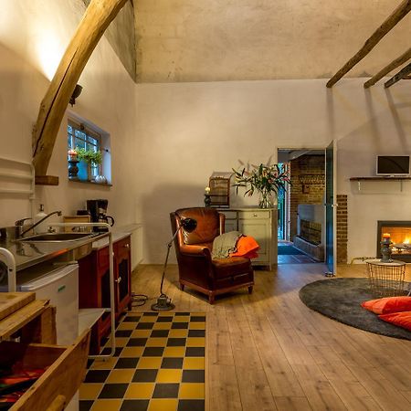 Aan De Holle Weg. Zeer Landelijk Gelegen Verbouwde Stal Tot Woning Nuth 外观 照片